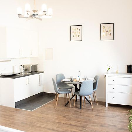 Apartment Wiesbaden Mitte, Zentral Am Park, Congresscenter 5 Min, Bahnhof 10Min Exteriör bild