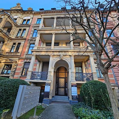 Apartment Wiesbaden Mitte, Zentral Am Park, Congresscenter 5 Min, Bahnhof 10Min Exteriör bild