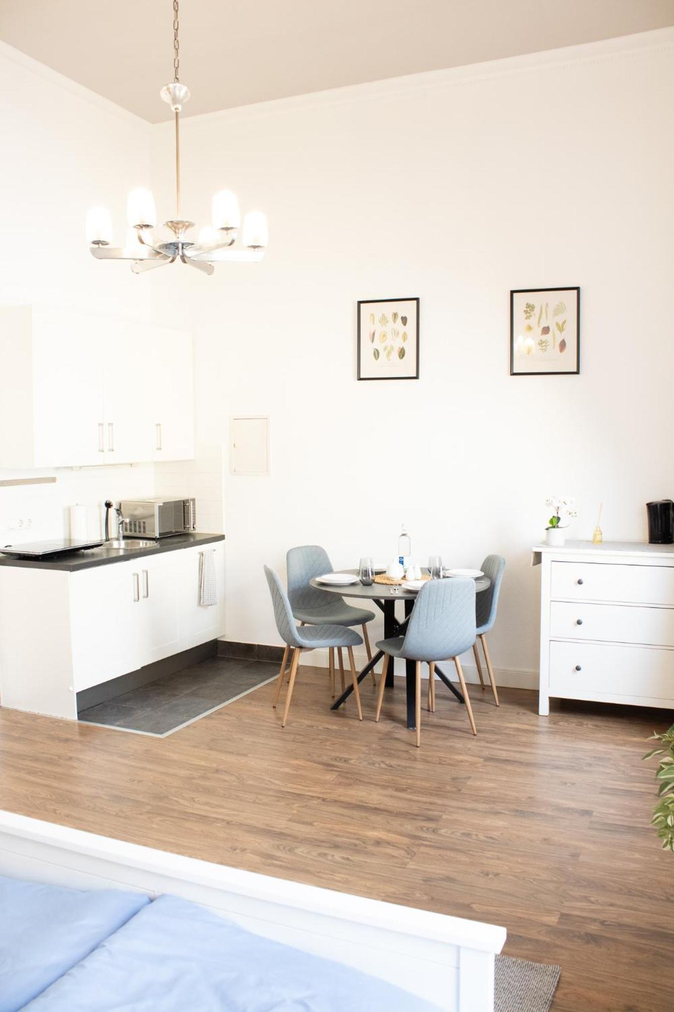 Apartment Wiesbaden Mitte, Zentral Am Park, Congresscenter 5 Min, Bahnhof 10Min Exteriör bild